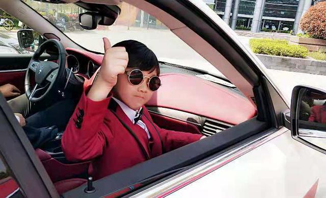 童星韩远琪再度携手孙俪拍摄新剧 微博晒图暴露家庭背景