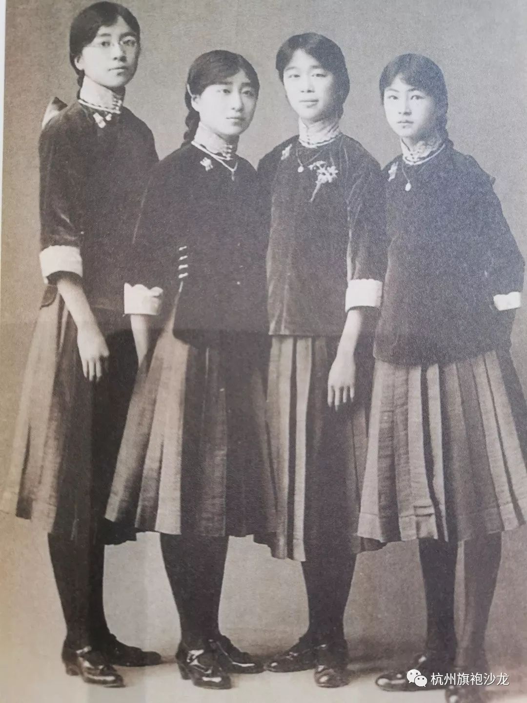 中国服饰简史封建遇上新潮20世纪的90后00后穿搭