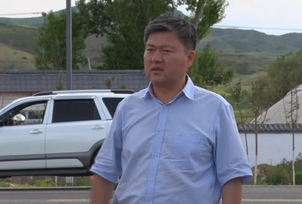 奇台县扎实推进农村人居环境整治工作_张峰