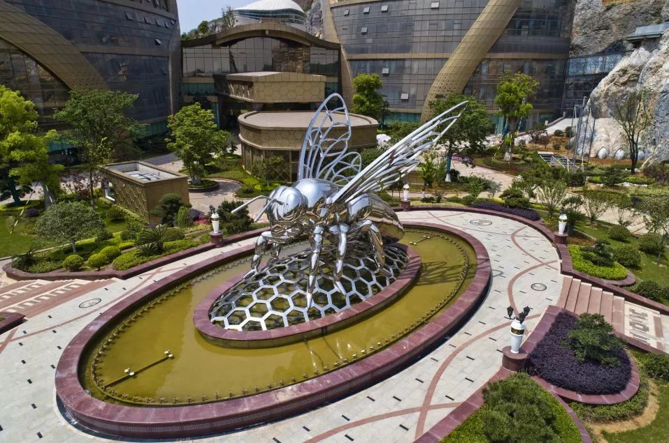 耗资30亿的蜂巢酒店设计还没开业就让人惊艳