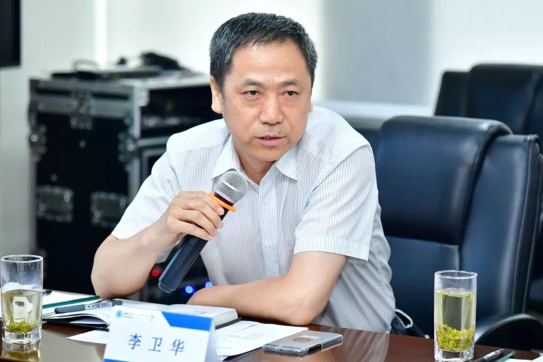 海淀区委书记于军调研海淀进校