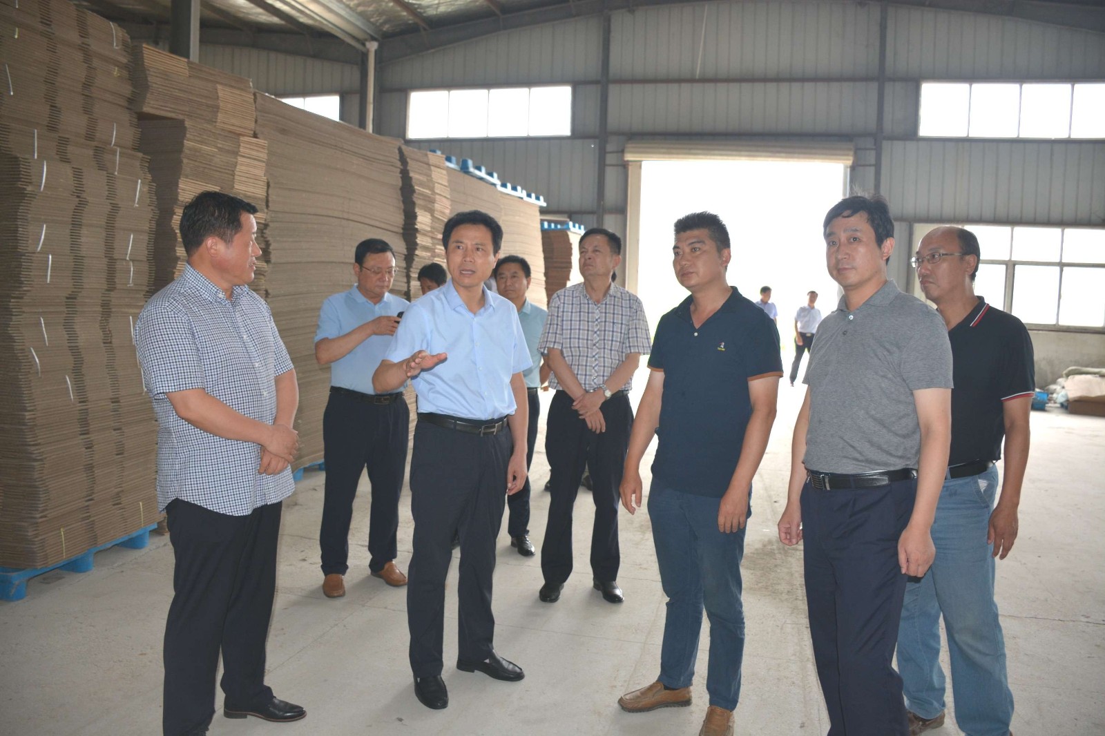 商城县召开重点项目观摩推进现场办公会