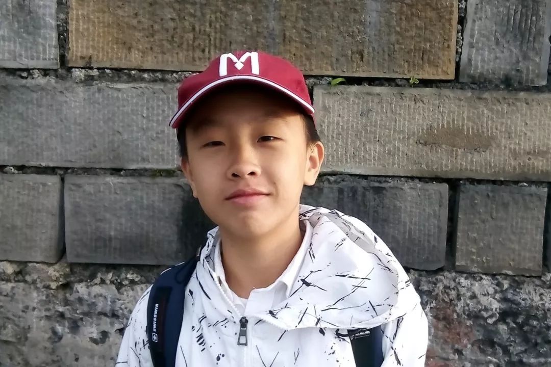 初二6班梁俊谦不知不觉来到乐活英语领袖团这个大家庭已经两年多了