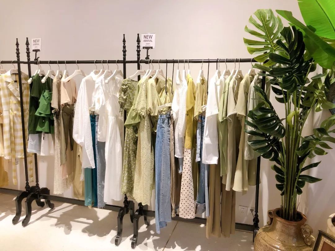 区宝安公路3386号大融城1号楼2f-221铺店铺地址enjoy上海市大融城店