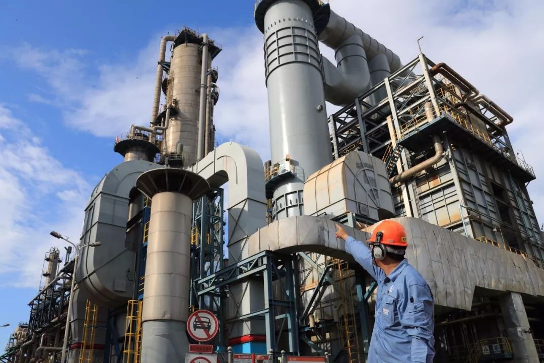 寻找感动石化人物海南炼化薛文刚