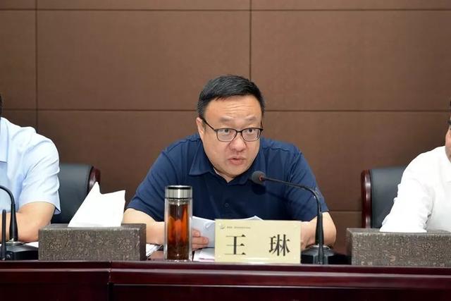 不看广告看疗效经开区招商引资出实招