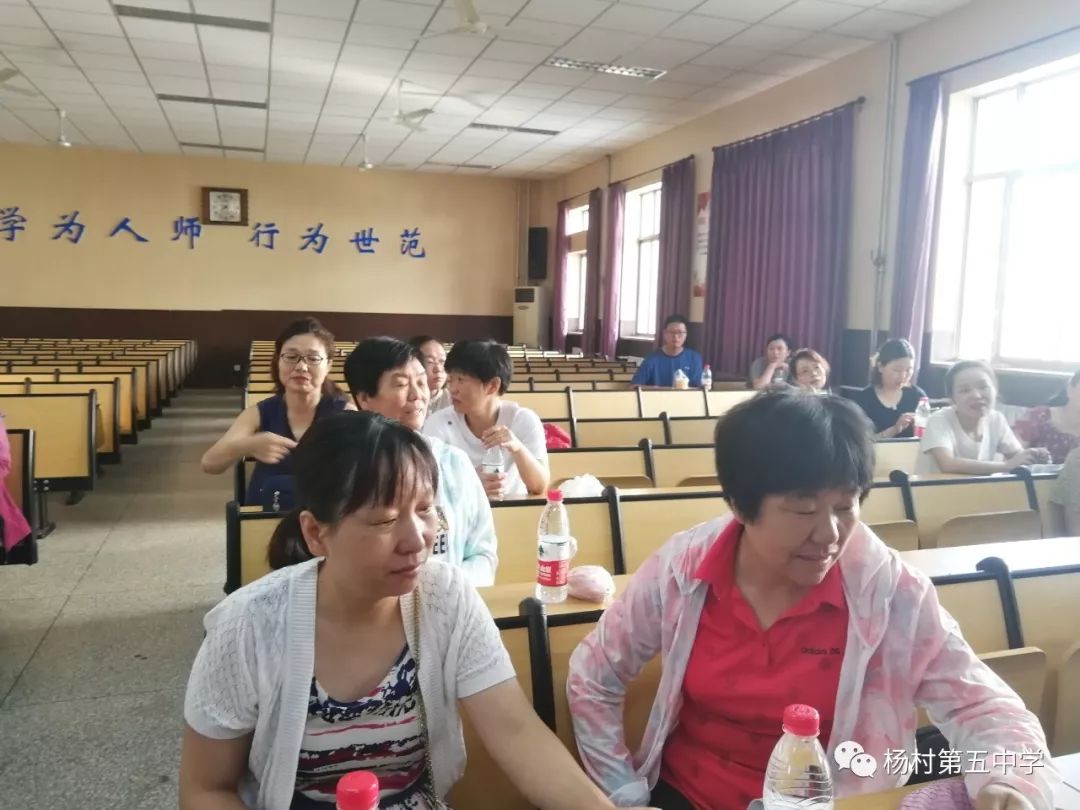 杨村五中麦秋抢收中