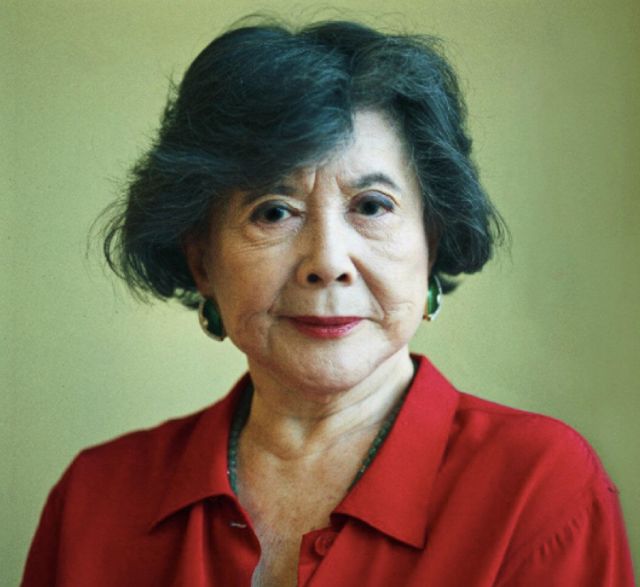 从红遍伦敦到陷入谷底,周采芹三度杀回荧屏,成就传奇人生_苏丝黄