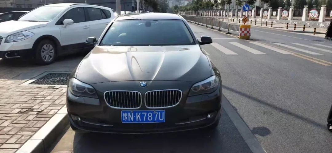 车主:曹业兵车牌号:豫nk787u地点:育英街时间:7月3日8时26分1不按规定