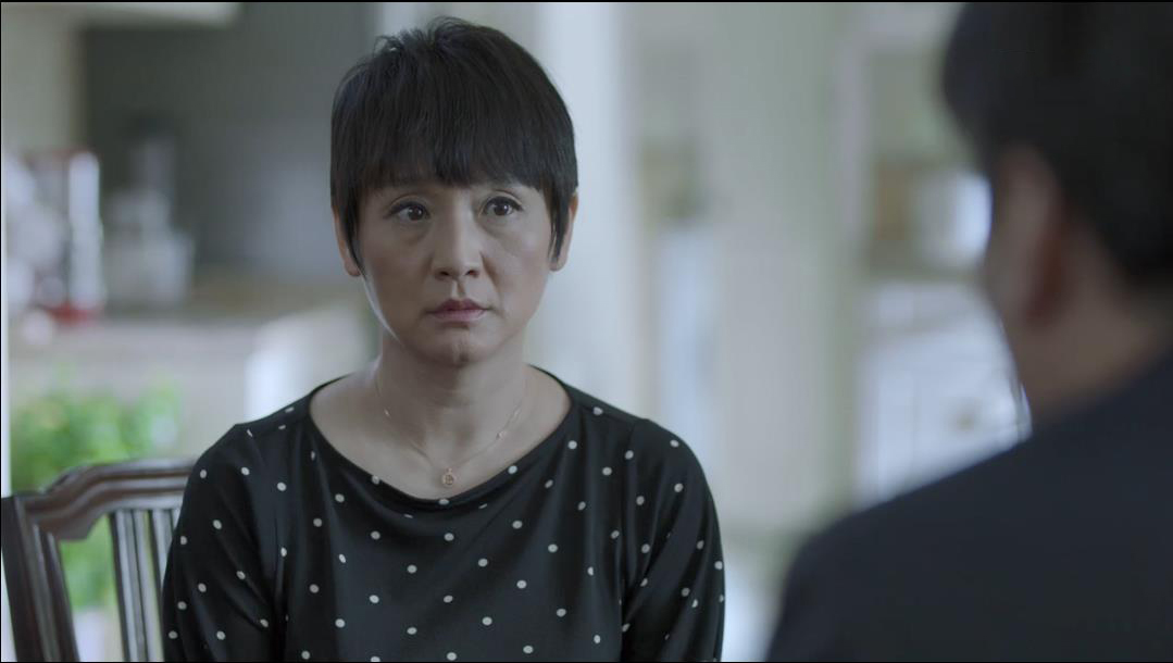 孔琳新剧带着爸爸去留学热播化身强势妈妈望女成凤