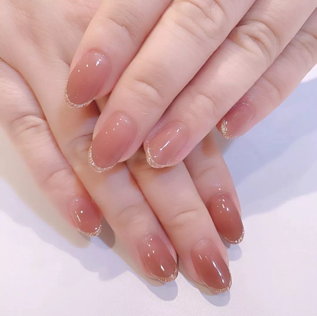 夏季 ins美甲 简约夏日 夏日美甲一般不会想要做太复杂, 都想做 简单