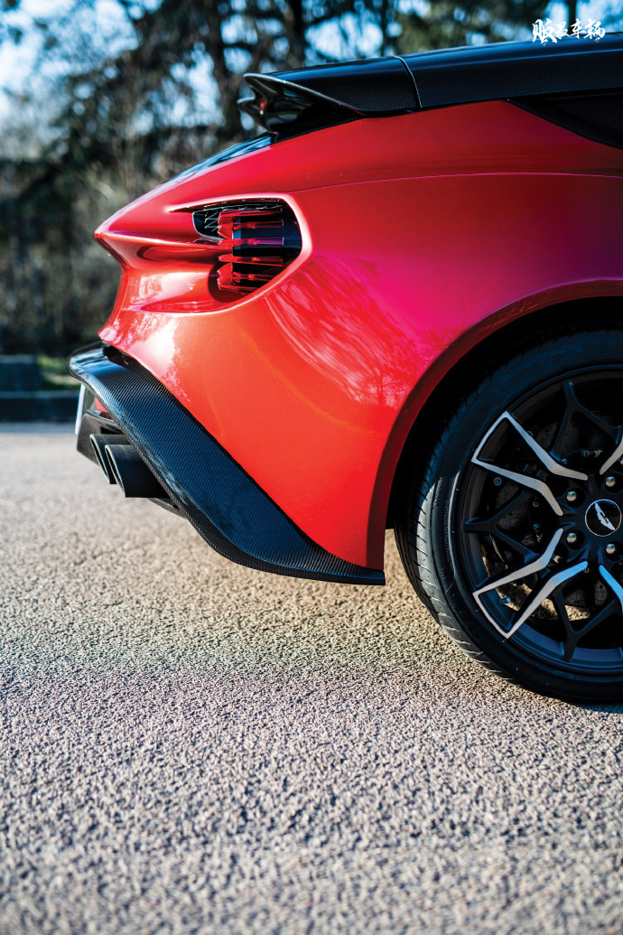 阿斯顿马丁vanquish zagato shooting brake