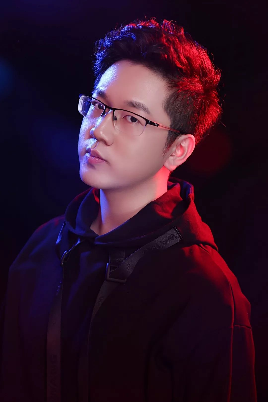 【夜读】毕业声特辑——外面的世界_汤展鑫