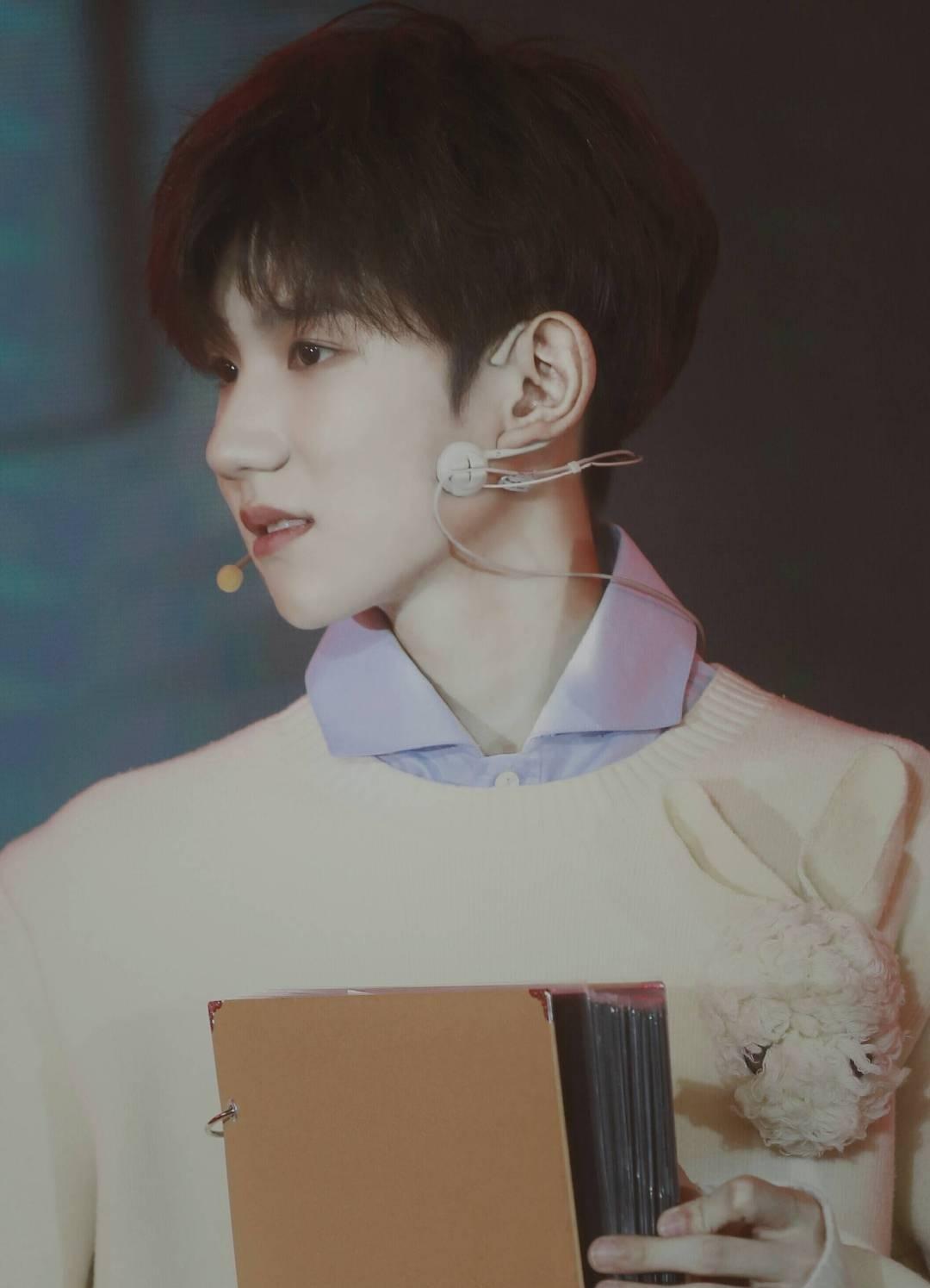 原创王源《天长地久》进最值得看电影名单,刊登王源照片作为肯定