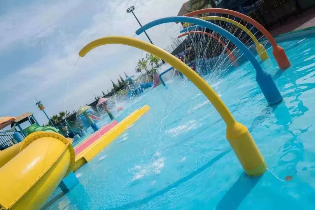 乐山远成水世界夜场来袭40000㎡一票畅玩大人小孩都爱去错过有点亏