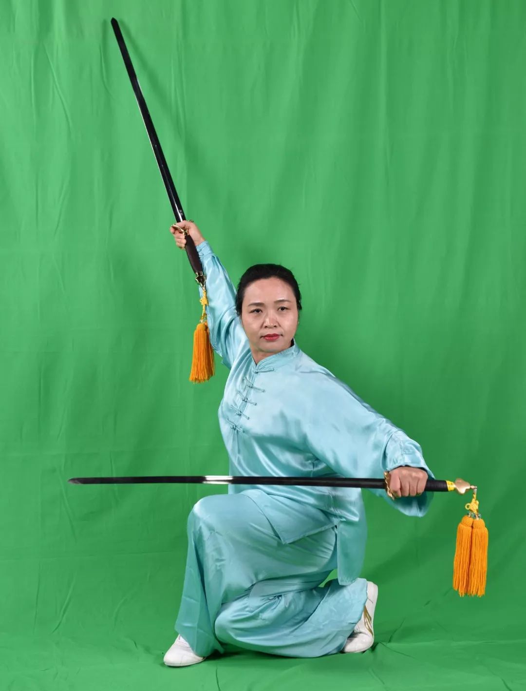 郑冬霞(艺名:陈德霞),1974年出生于河南省温县.