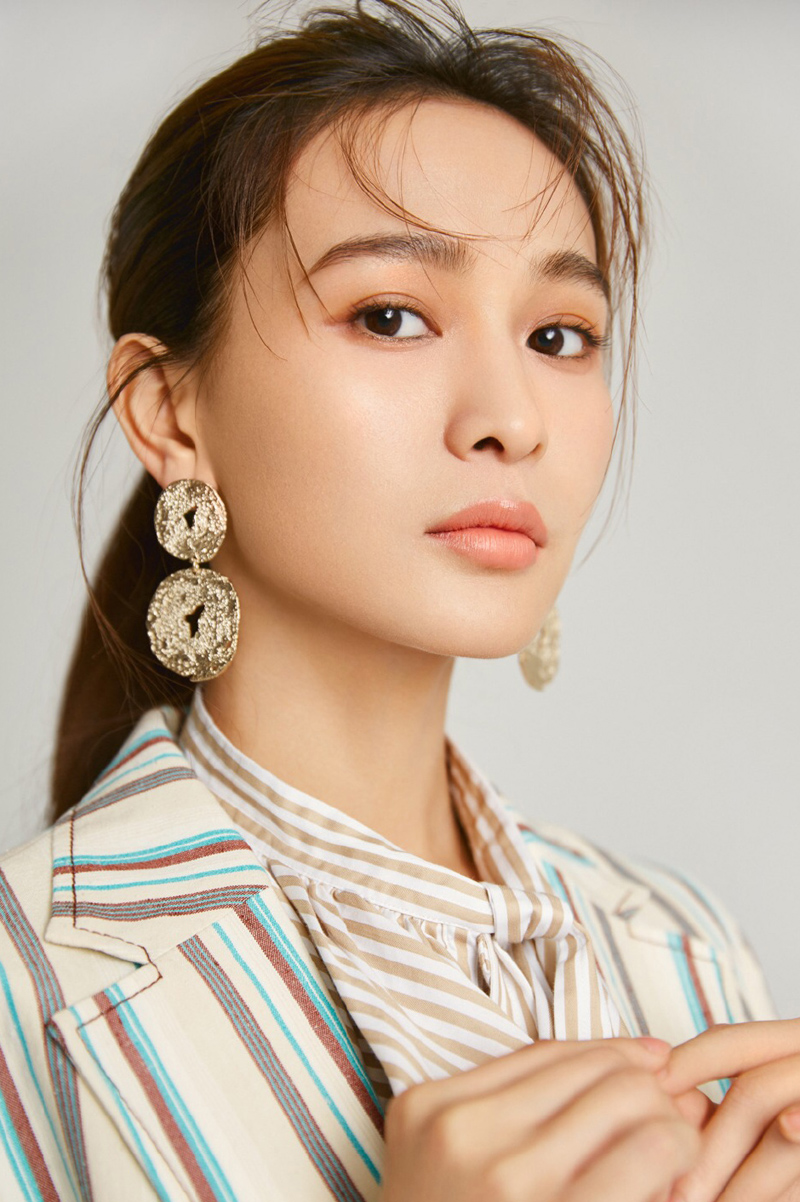 明眸皓齿——演员海铃