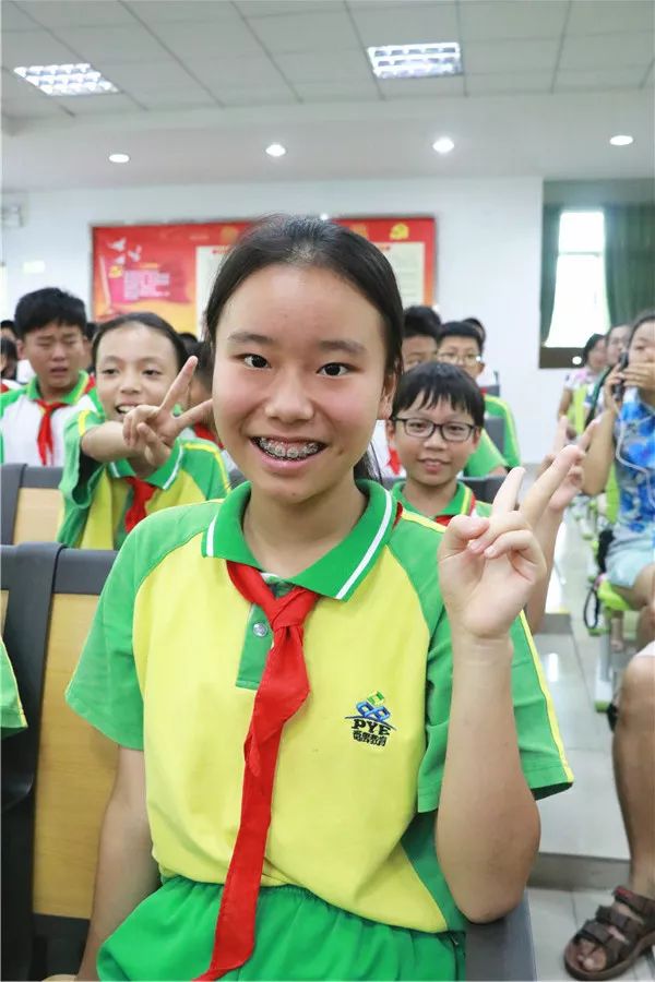 钟村中心小学这样的毕业礼太走心了你见过吗温馨时刻来袭