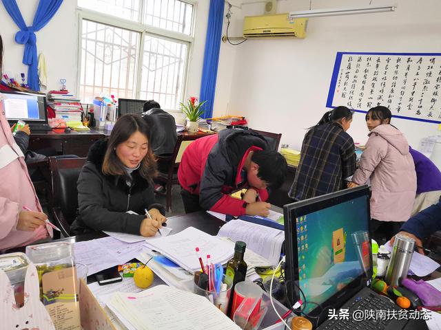苏陕协作江苏通州实验中学童菊芳老师在陕西镇巴泾洋初级中学支教帮扶