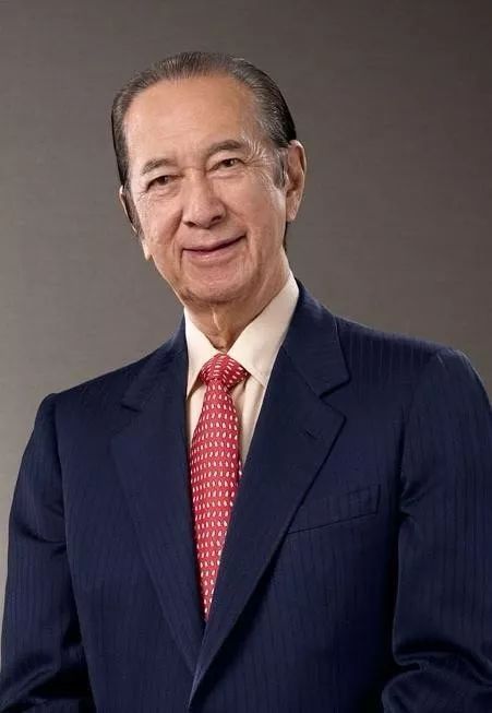 24岁的何猷君和奚梦瑶官宣结婚,这么着急结婚,是另有目的吗?_何鸿燊