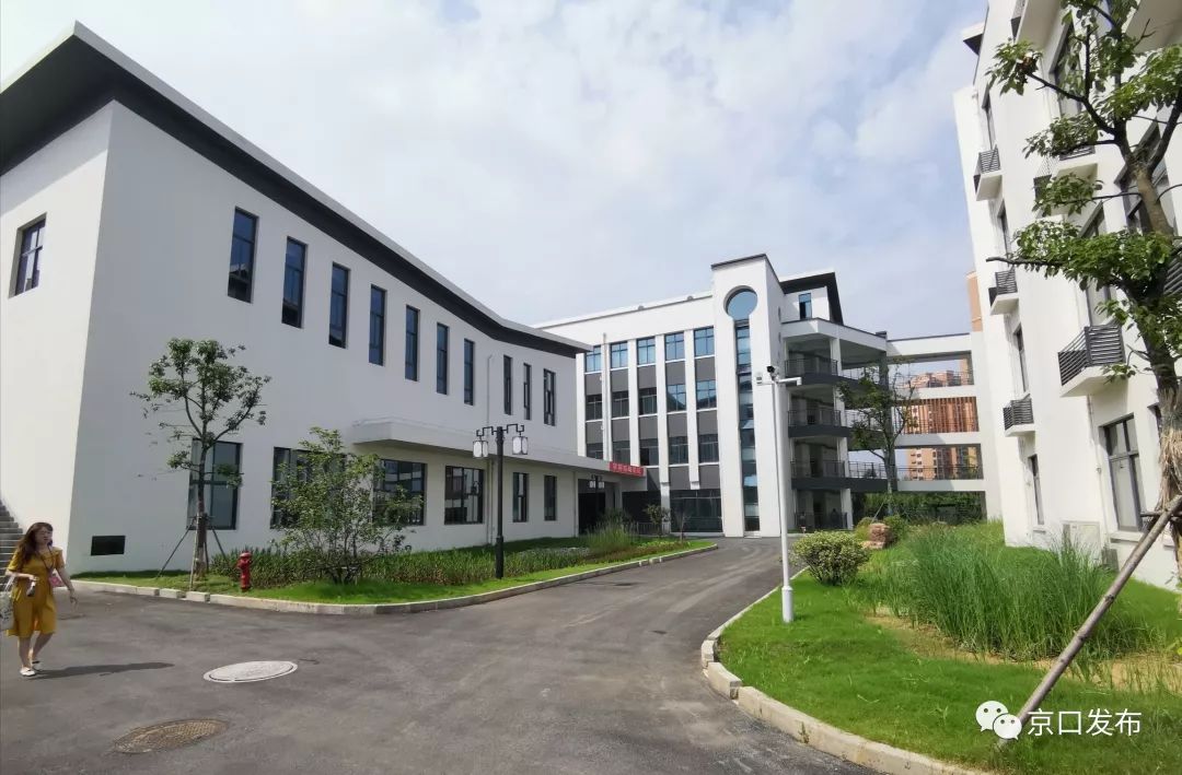 新八叉巷小学