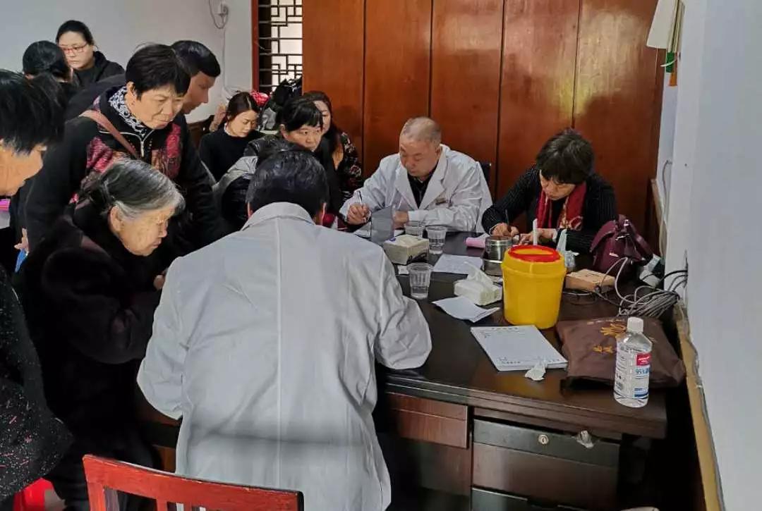 大写|用仁心仁术成就大写人生！