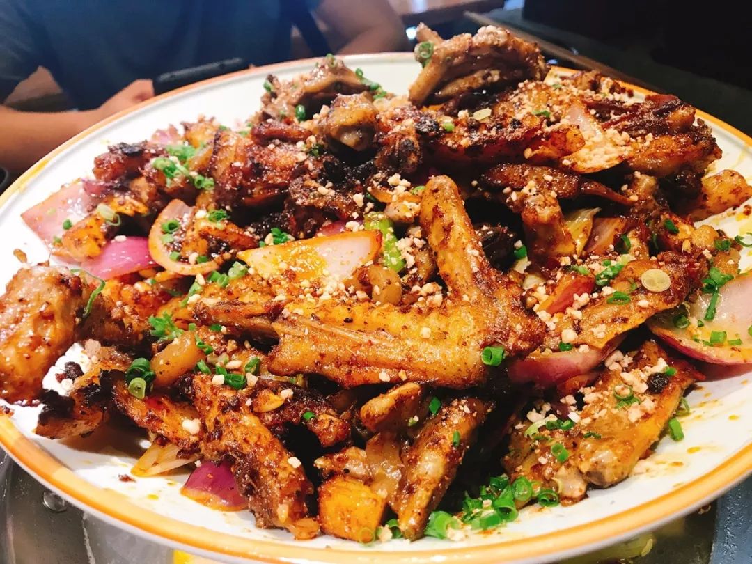 吃完这个"香鹅掌",再上峨眉当掌门人