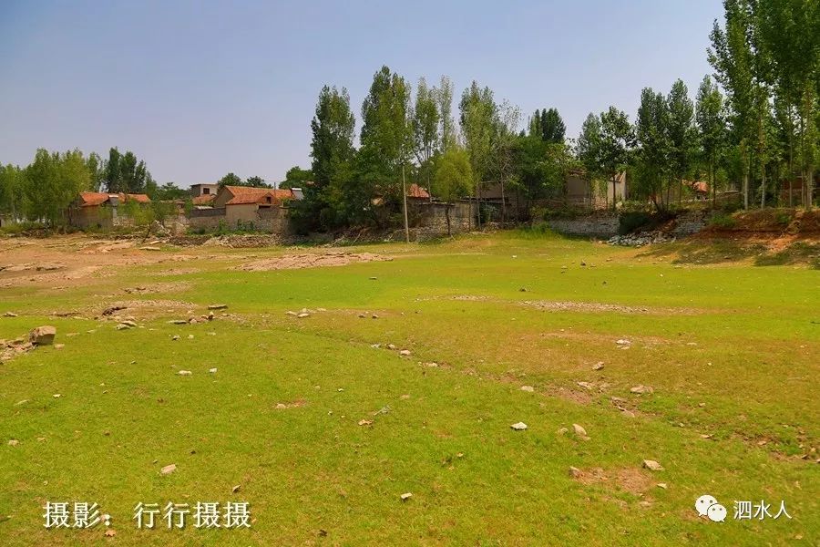 纪实随拍走进泗水古村落金庄大泉村请问这些都是谁家的房子