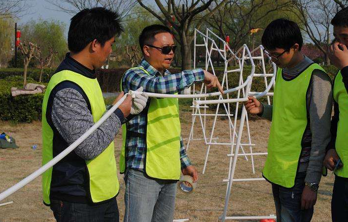 团建水管过山车制作图图片