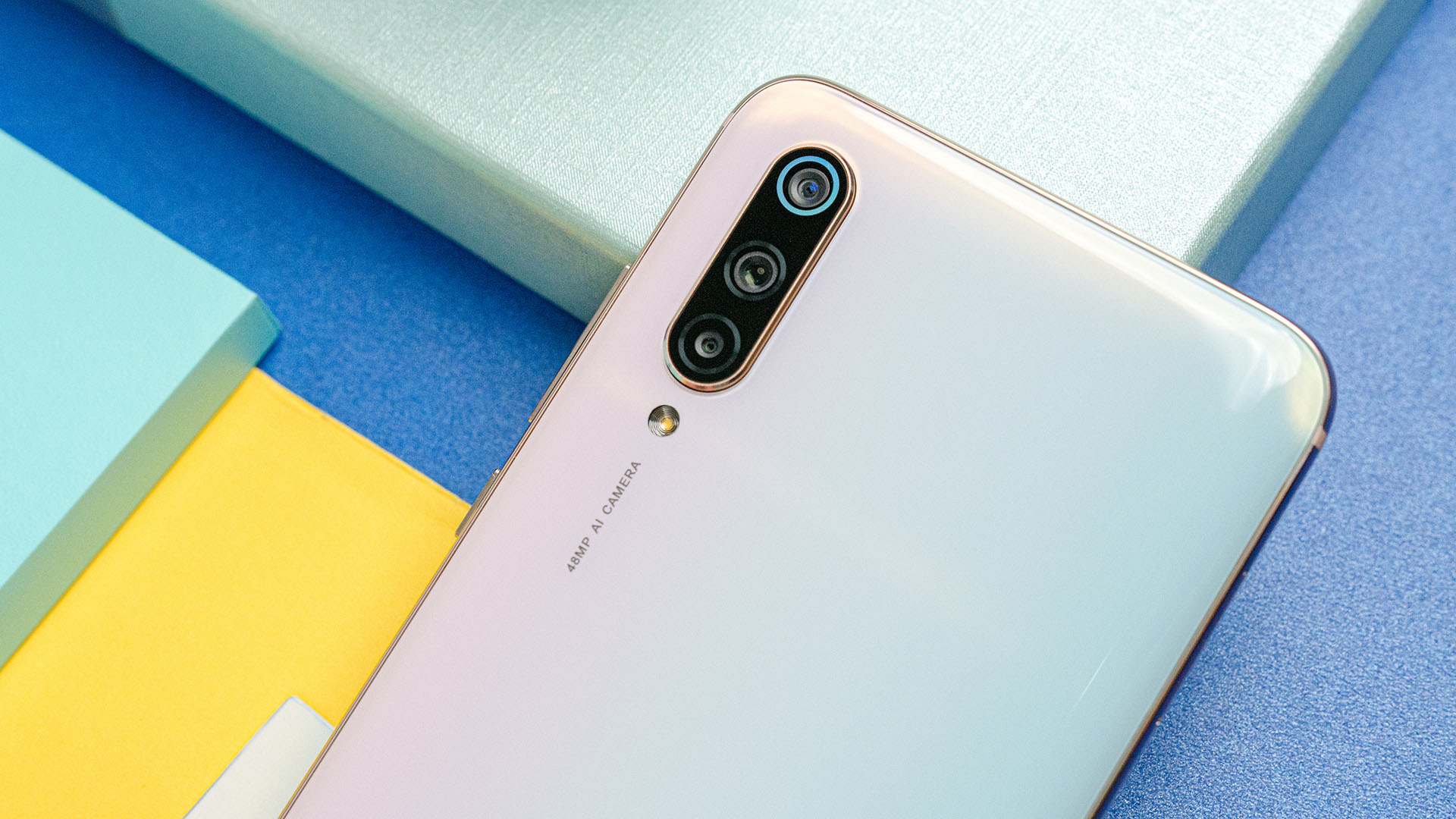 小米cc 9 美图定制版图赏:时尚与甜美 小仙女的专属