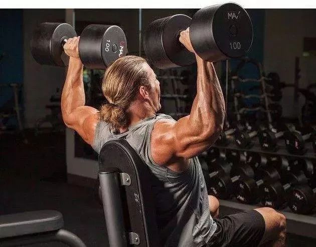 健身知识用好顶峰收缩获取肌肉增长的最大化