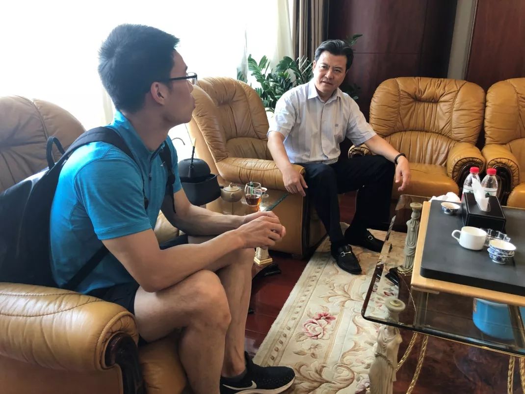 总行伍崇宽接见代表集团参加中央和国家机关职工运动会