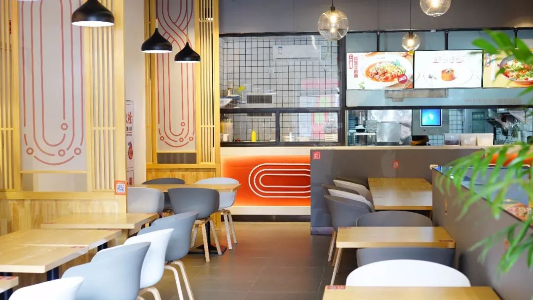 深圳有家机器人面馆新鲜现做鲜汤鲜面