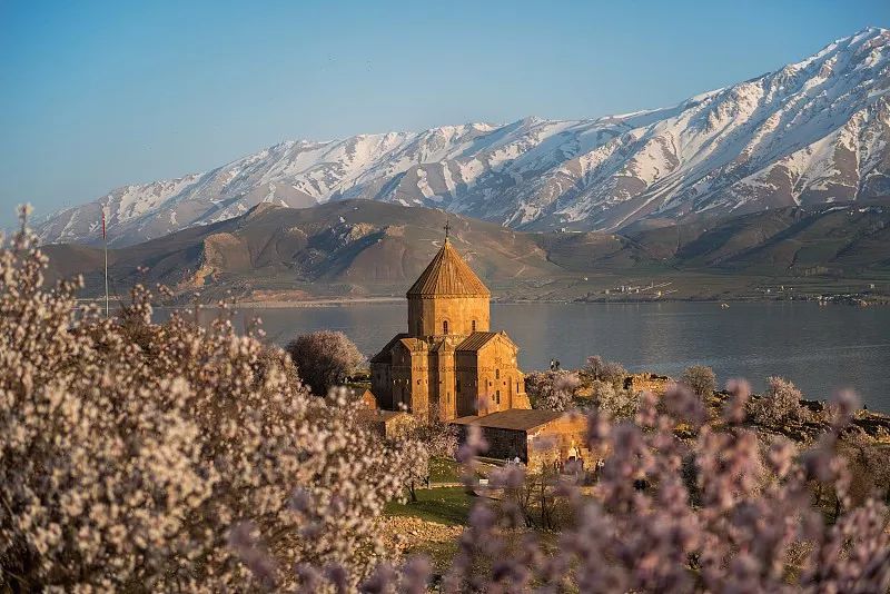 【旅行点播台】此生必来一次高加索地区,上帝的后花园,真正的童话国度