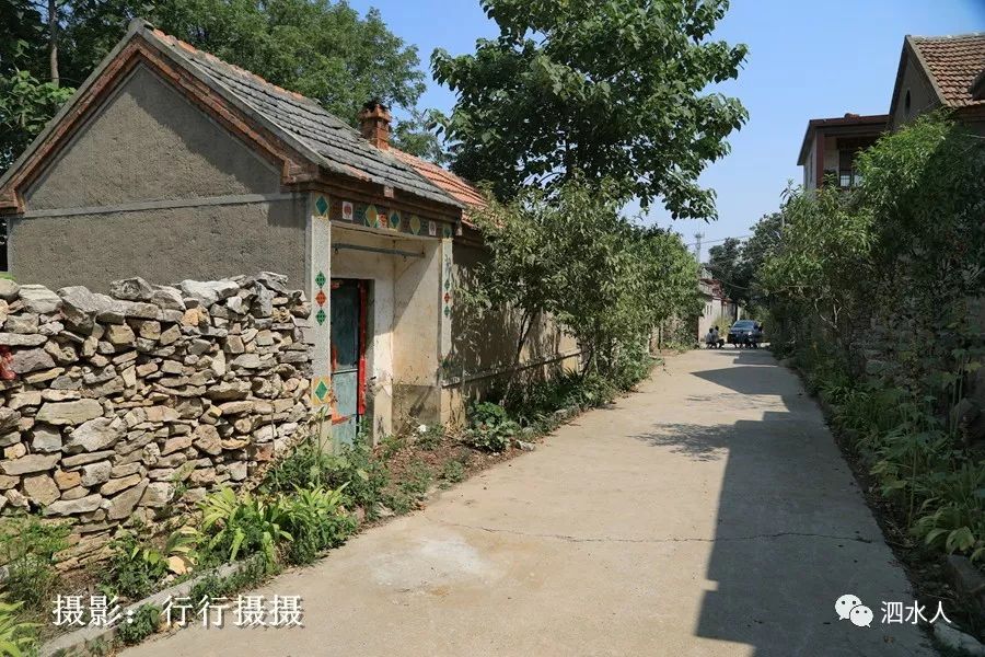 纪实随拍走进泗水古村落金庄大泉村请问这些都是谁家的房子