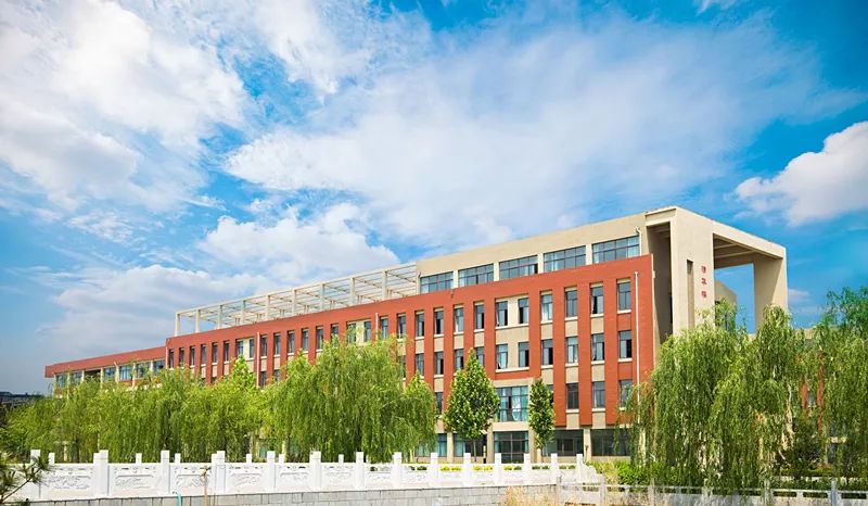 庆云一中的学子们,快来听听母校的心声!