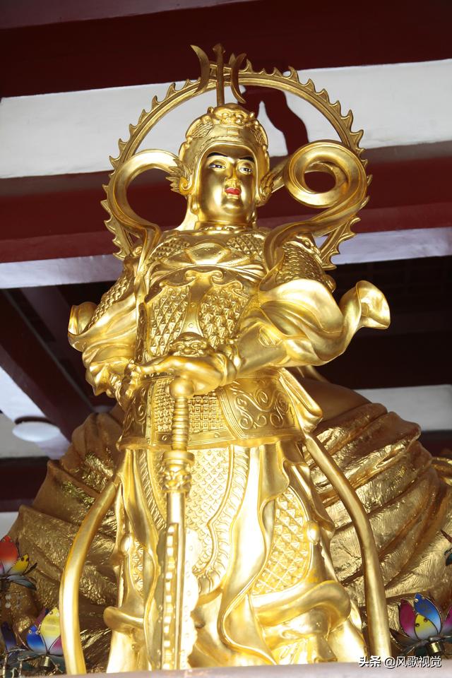 恭迎韦驮菩萨圣诞瞻礼韦驮菩萨圣像祈愿恶缘消除好运常相伴