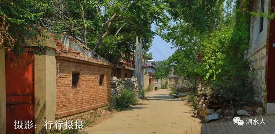 纪实随拍走进泗水古村落金庄大泉村请问这些都是谁家的房子