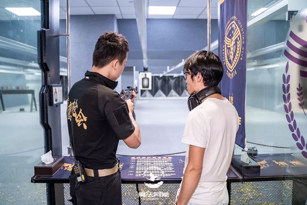 6mm实弹射击(柯尔特1911,建设em332a(栓动狙击步枪),建设em3512(小