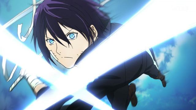 《野良神》里的主角夜斗手上经常拿着一把大刀武器叫做绯,锋利无比,刀