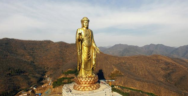 中国最"膨胀"的寺庙,只是一个3a级景点,却还要收费120元_乐山大佛