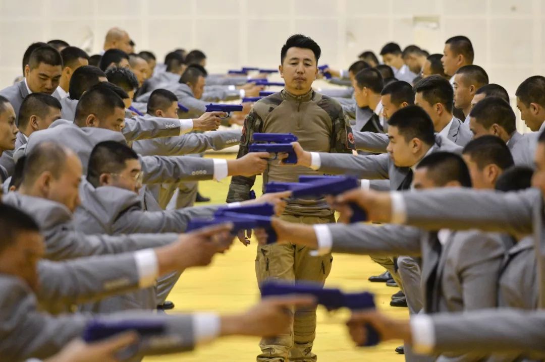 天骄学院陈永青军衔图片