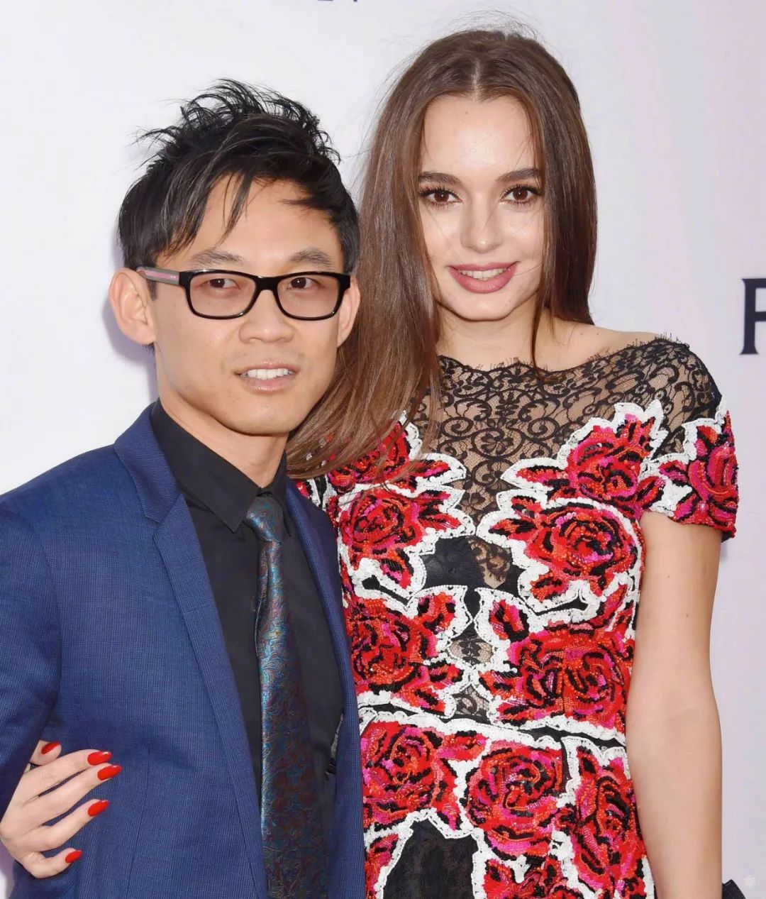 鬼片测评丨拳打修女脚踢安娜贝尔3温子仁终于杀回来了