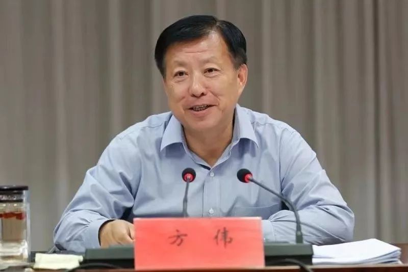 市长方伟主持召开市十四届政府第41次常务会议,专题听取"我的连云港"