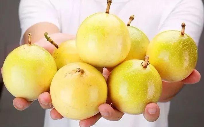 【新品种】黄金百香果,香甜,多汁,蜂蜜都省了,清凉一夏_水果