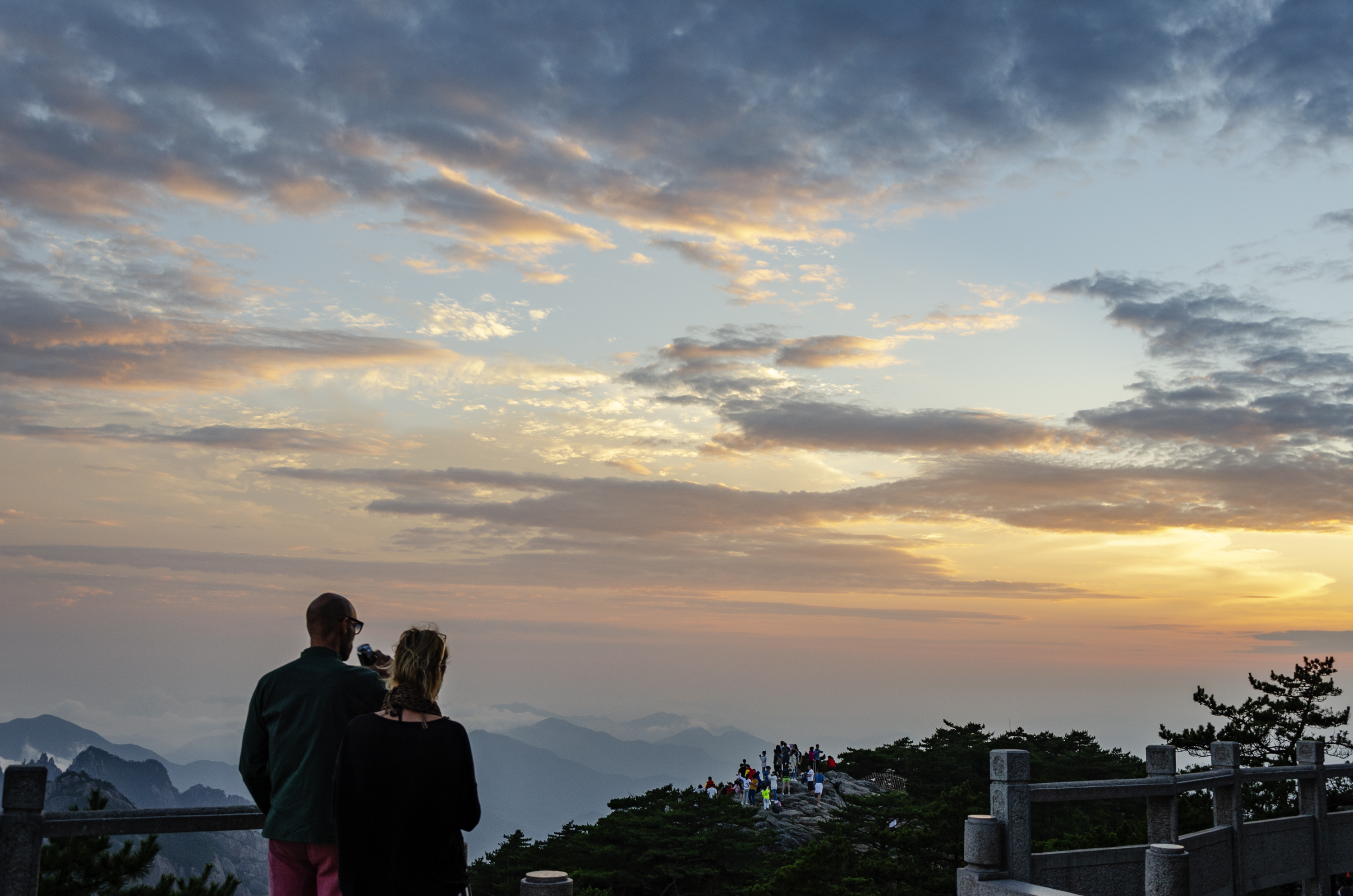 黃山風景區雲海佛光神奇詭秘