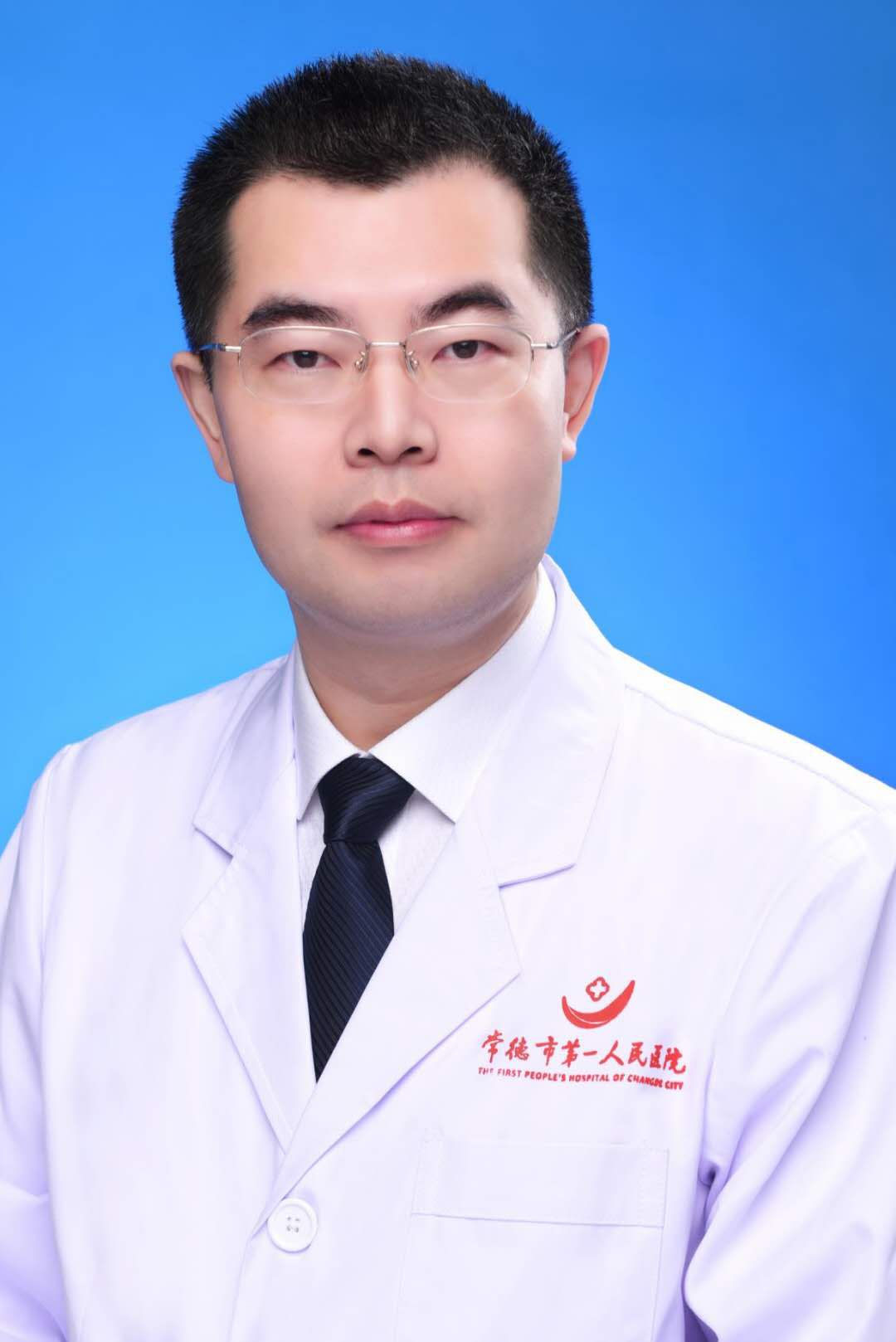 扫一扫和我保持联系胡剑鹏主任医师,常德市第一人民医院胸心血管外科