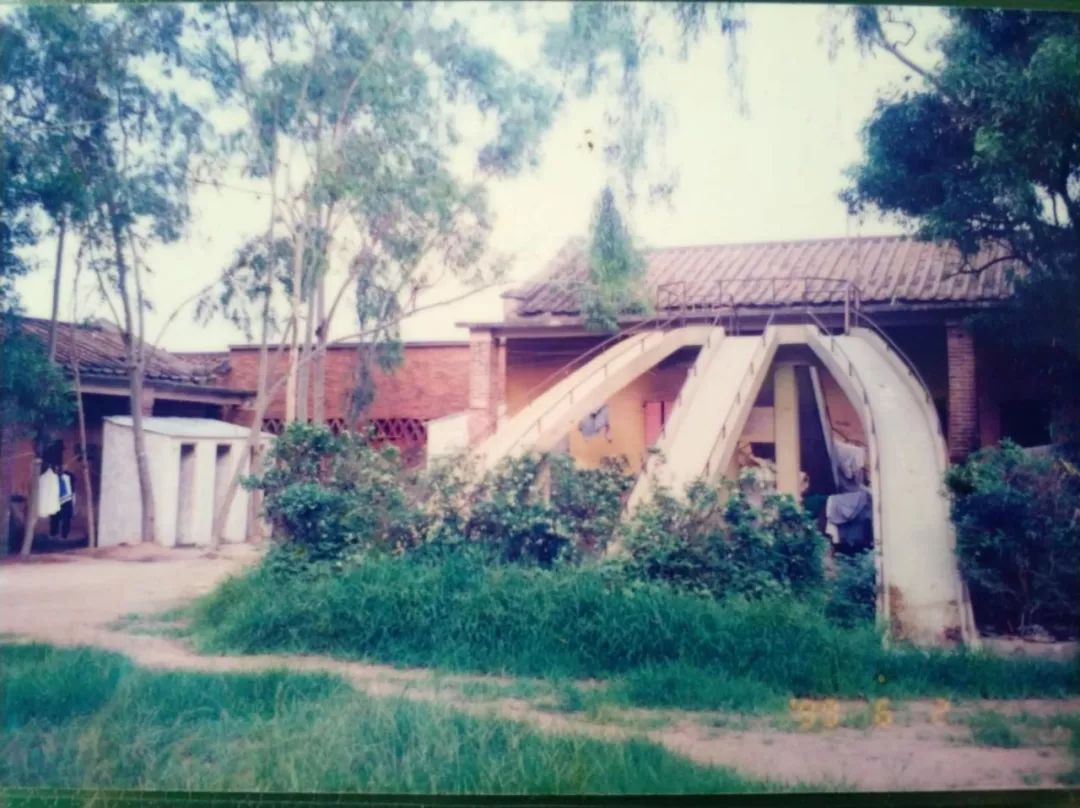 厚街这个社区出了本百科全书60年前的照片都收录了