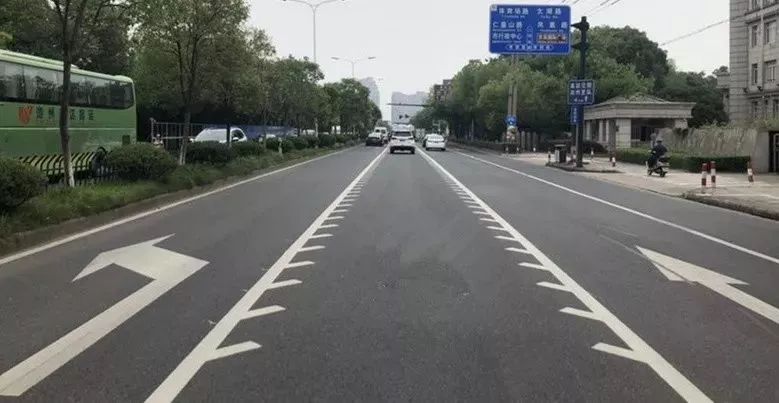 湖城第一条可变车道亮相怎么走才正确