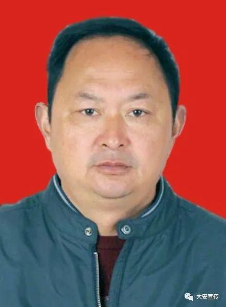 第五届自贡市道德模范_刘兴钊